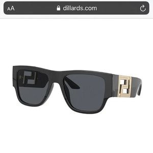 NWT Versace sunglasses✨✨